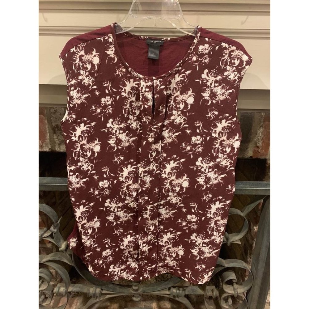 Ann Taylor maroon shirt, size medium, floral pattern (bin U)